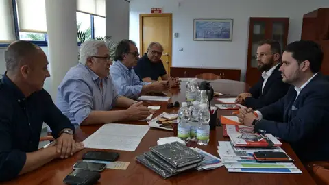 Reunión entre la AEC y concejales del Grupo Municipal de Cs en Elche Reunión entre la AEC y concejales del Grupo Municipal de Cs en Elche