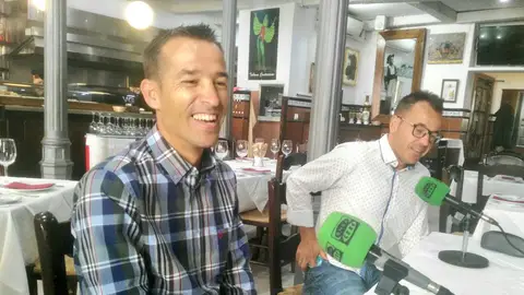 Tete y Crispi, del UMA Antequera, en el Mesón Cantarrana Tete y Crispi, del UMA Antequera, en el Mesón Cantarrana