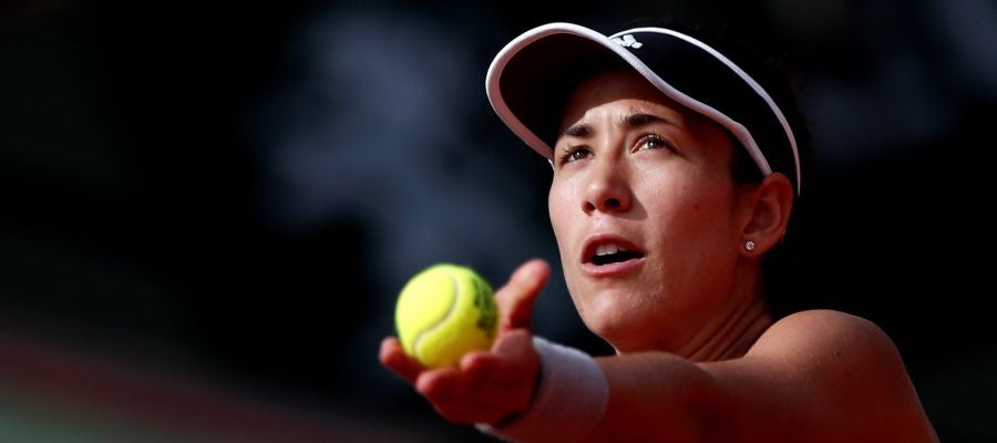 Garbiñe Muguruza, en acción en Roland Garros Garbiñe Muguruza, en acción en Roland Garros