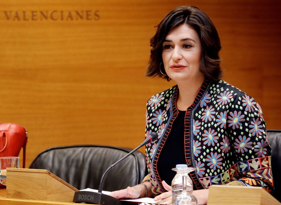 Carmen Montón: "La sanidad universal no va a suponer un sobrecoste" Carmen Montón: "La sanidad universal no va a suponer un sobrecoste"