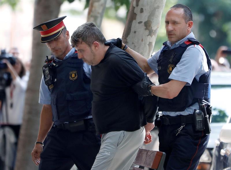 <p>La menor de Vilanova i la Geltrú murió por asfixia y se investiga si hubo abusos sexuales</p> <p>La menor de Vilanova i la Geltrú murió por asfixia y se investiga si hubo abusos sexuales</p>