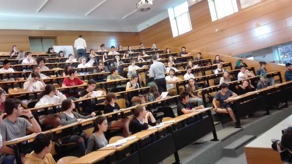 La Junta de Extremadura elimina los exámenes de recuperación en ESO y mantiene una evaluación final en junio La Junta de Extremadura elimina los exámenes de recuperación en ESO y mantiene una evaluación final en junio