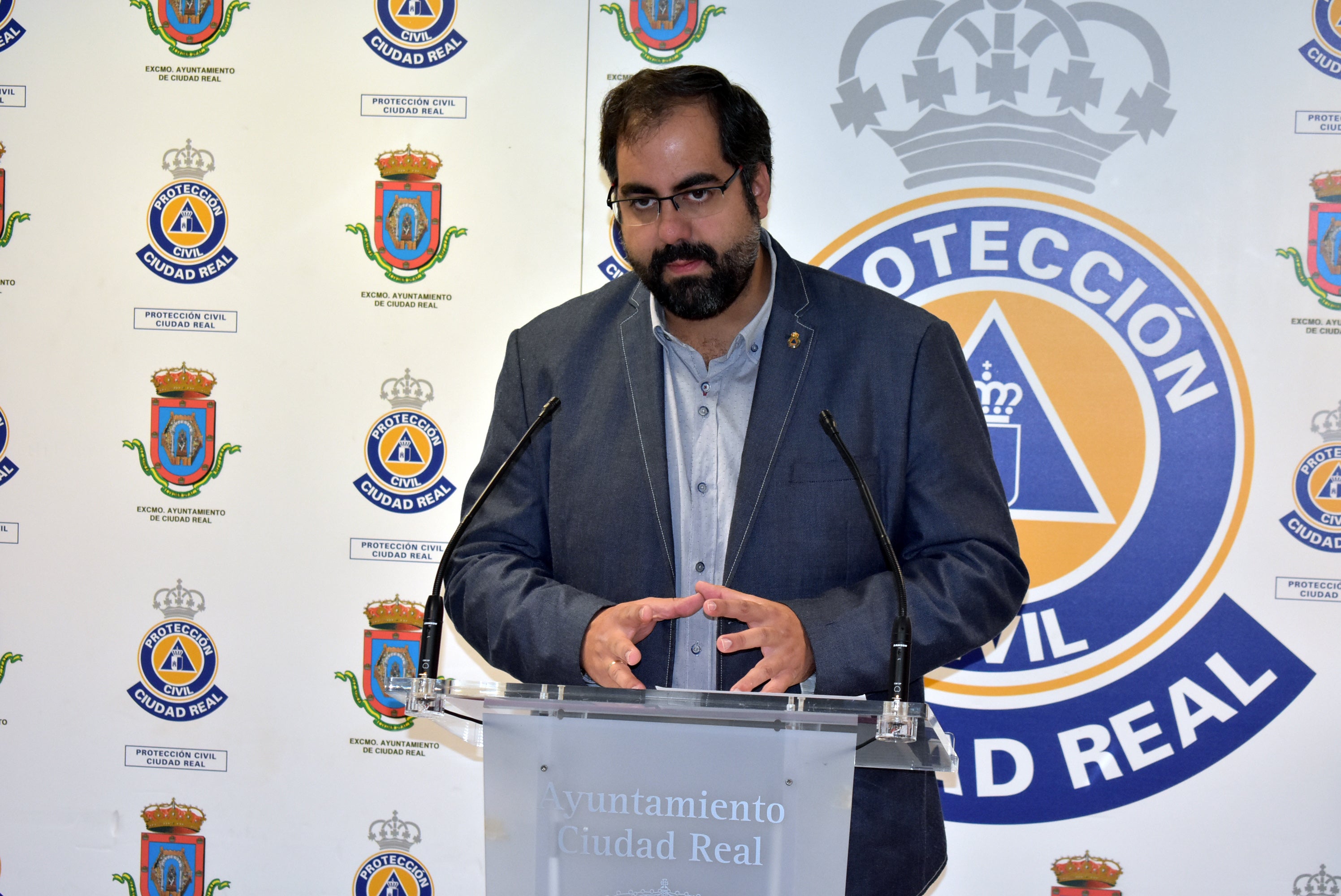 Serrano valora la apuesta por fortalecer los servicios con más trabajadores y mejores medios Serrano valora la apuesta por fortalecer los servicios con más trabajadores y mejores medios