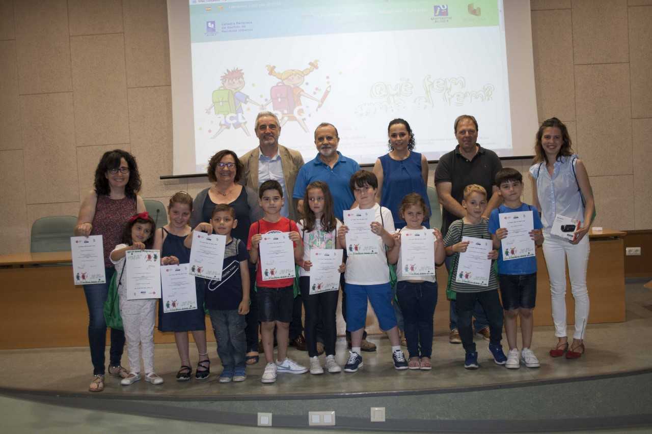 <p>El colegio Errando Vilar de Almazora gana la primera edición del concurso ‘Què fem amb el fem?’</p> <p>El colegio Errando Vilar de Almazora gana la primera edición del concurso ‘Què fem amb el fem?’</p>