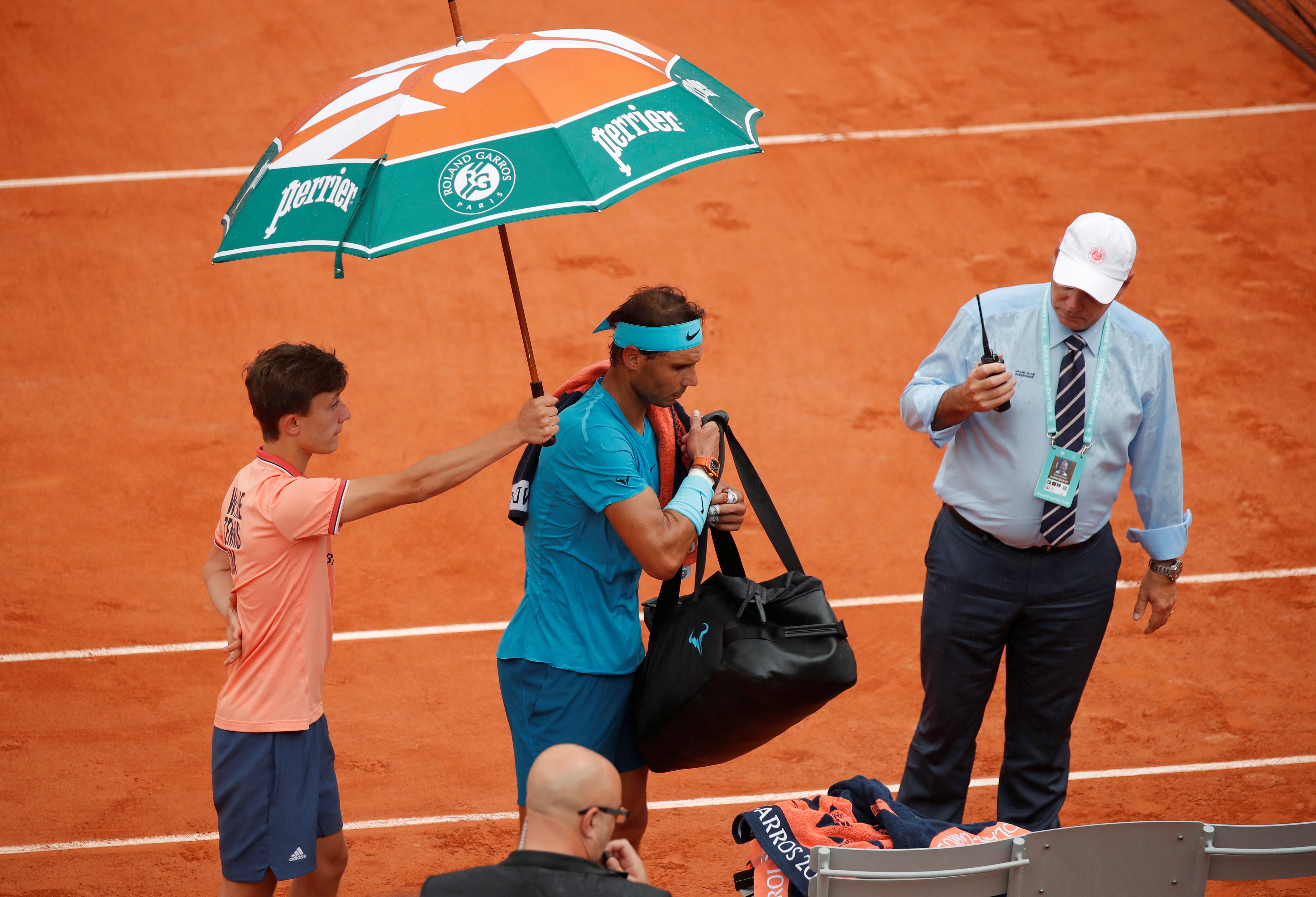 <p>Se suspenden los cuartos de Roland Garros entre Nadal-Schwartzman y Cilic-Del Potro por la lluvia</p> <p>Se suspenden los cuartos de Roland Garros entre Nadal-Schwartzman y Cilic-Del Potro por la lluvia</p>