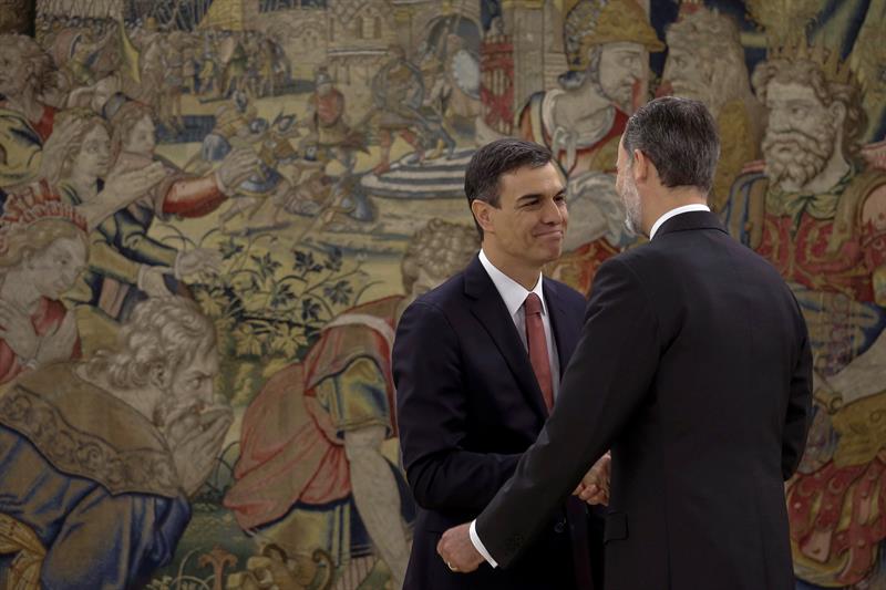 La Casa del Rey reenvía a Pedro Sánchez la carta de Torra, Mas y Puigdemont en la que pedían una "negociación" La Casa del Rey reenvía a Pedro Sánchez la carta de Torra, Mas y Puigdemont en la que pedían una "negociación"