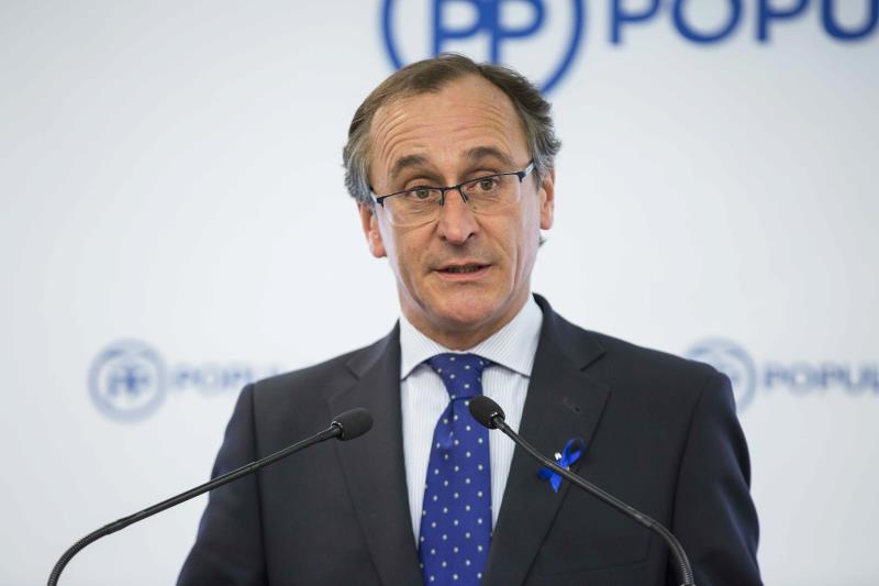 Alfonso Alonso pide a Marlaska que "se imponga" para no transferir prisiones Alfonso Alonso pide a Marlaska que "se imponga" para no transferir prisiones