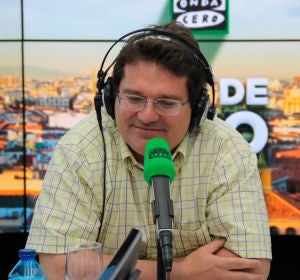 José Miguel Mulet en los estudios de Onda Cero José Miguel Mulet en los estudios de Onda Cero