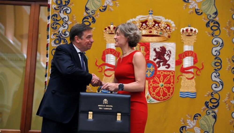 Luis Planas recibe la cartera de Isabel García Tejerina