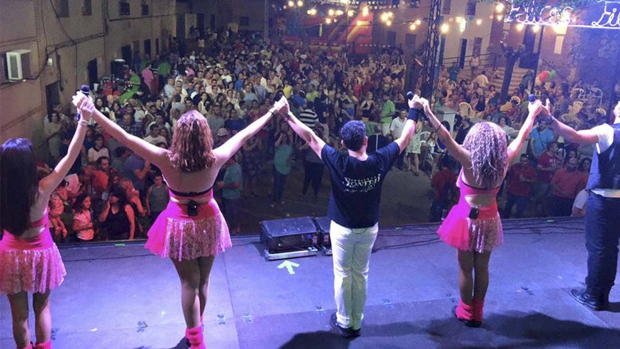 Vuelve el ocio nocturno y las verbenas Vuelve el ocio nocturno y las verbenas