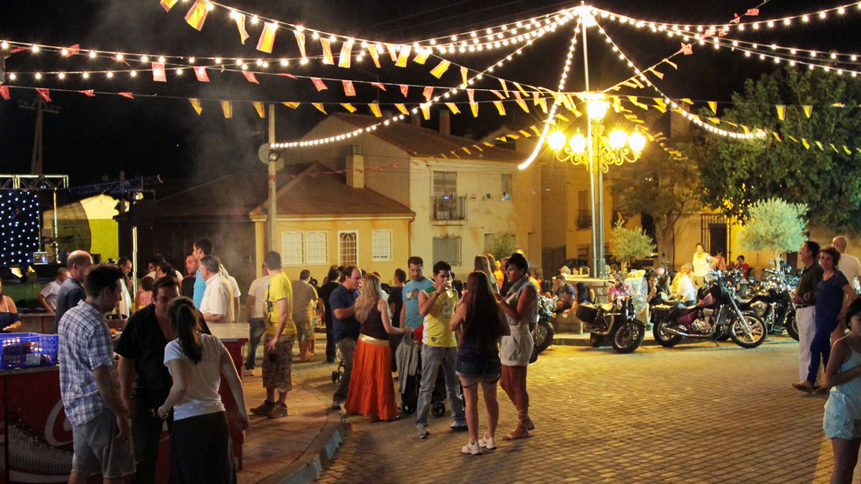 Recorrido por los municipios que siguen con sus fiestas patronales Recorrido por los municipios que siguen con sus fiestas patronales