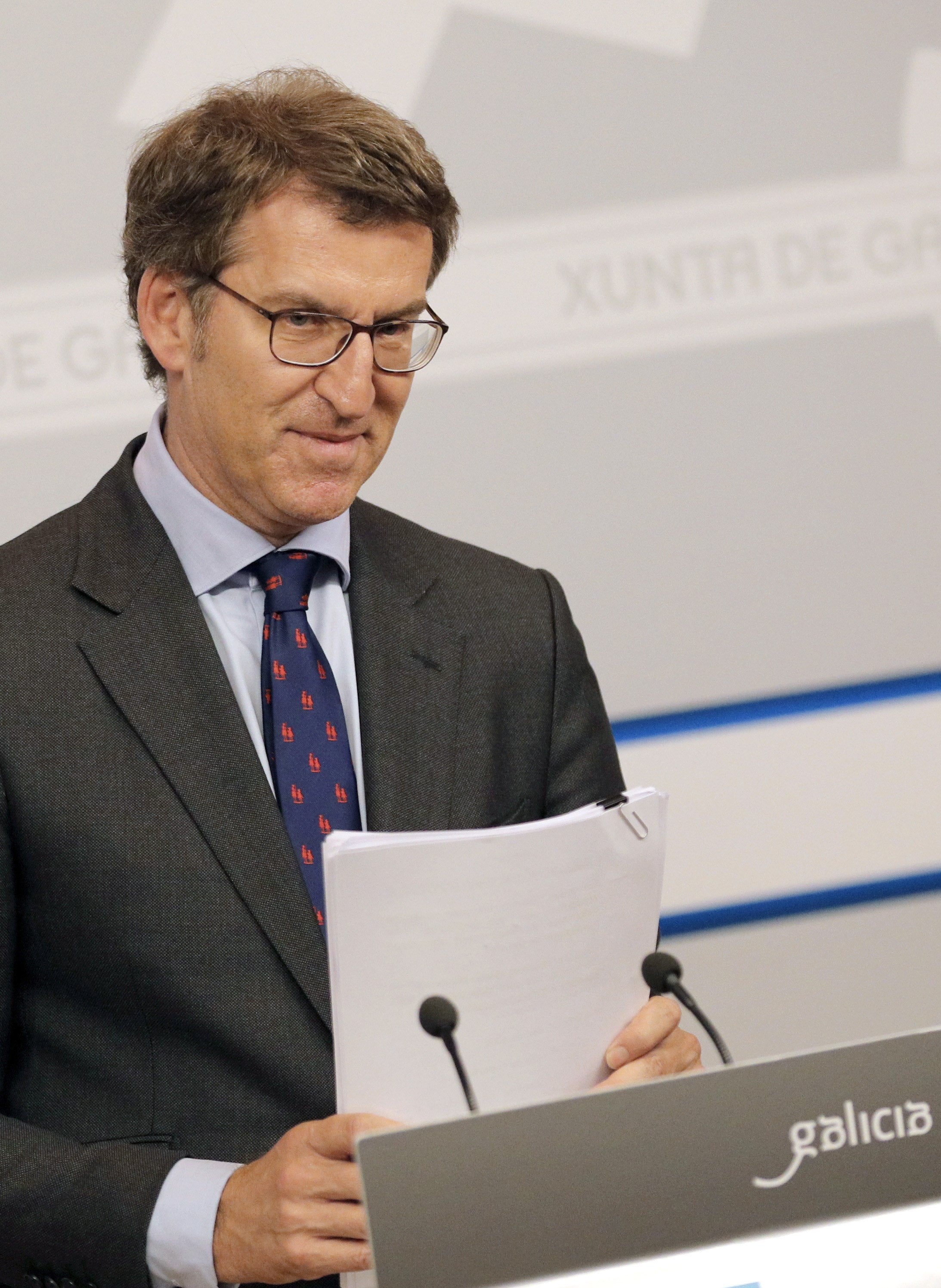 Feijóo ve "razonable" rebajar a cinco los días de aislamiento de un positivo Covid Feijóo ve "razonable" rebajar a cinco los días de aislamiento de un positivo Covid