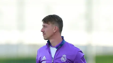 José María Gutiérrez 'Guti', entrenando al Real Madrid en un partido de la 'Youth League' José María Gutiérrez 'Guti', entrenando al Real Madrid en un partido de la 'Youth League'