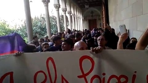 Arran, CUP y sindicatos de estudiantes boicotean un acto de la SCC en la Universidad de Barcelona