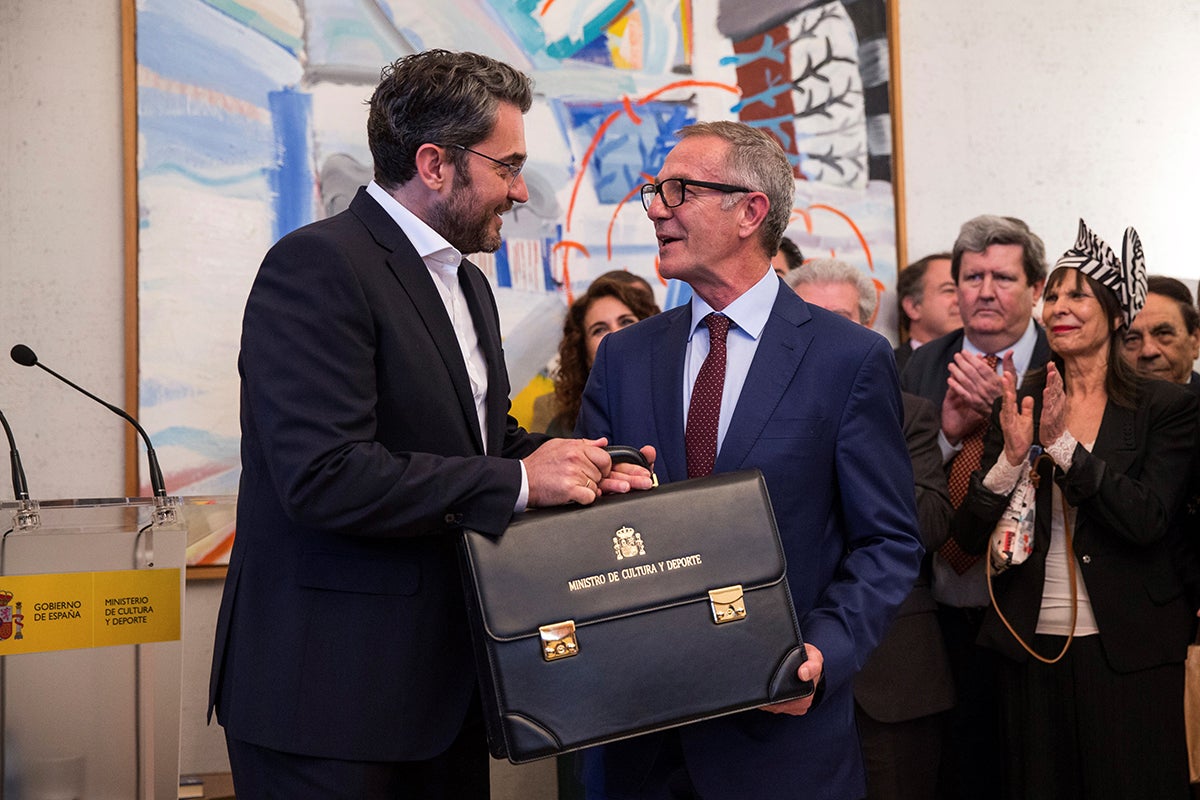 El epílogo de Julián Cabrera: "Al exministro de Cultura no le gusta el deporte pero ha batido un récord de efímera permanencia en el Gobierno" El epílogo de Julián Cabrera: "Al exministro de Cultura no le gusta el deporte pero ha batido un récord de efímera permanencia en el Gobierno"