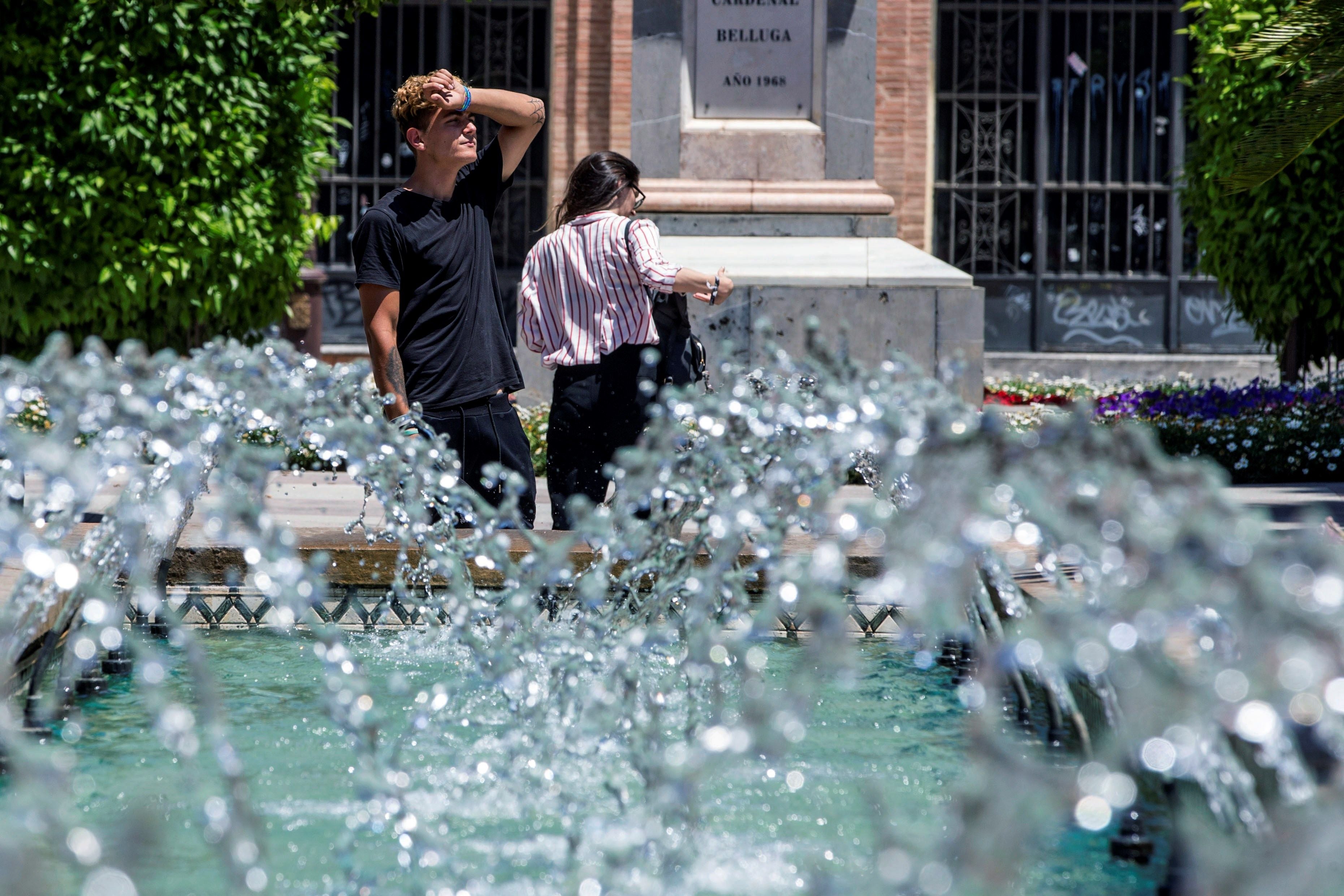 Se eleva a 5 el número de afectados por golpe de calor en Murcia Se eleva a 5 el número de afectados por golpe de calor en Murcia