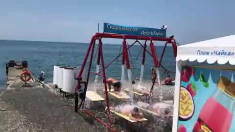 <p>Ambiente de veraneo en Sochi, la ciudad que acoger&aacute; el debut de Espa&ntilde;a</p>