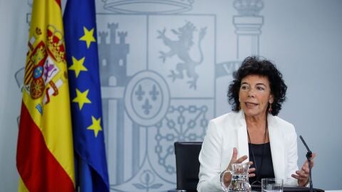 La ministra de Educaci&oacute;n, FP y Portavoc&iacute;a del gobierno Isabel Cela&aacute;