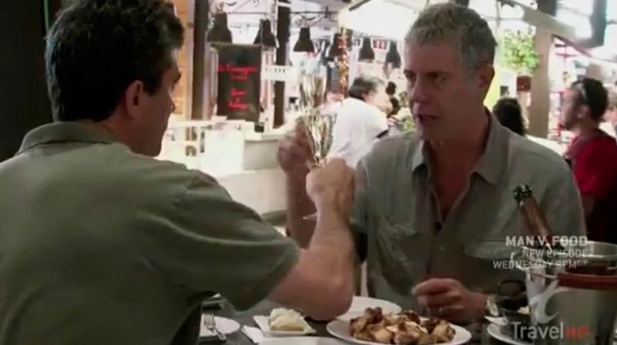 Guillermo Fesser: "EEUU llora la pérdida de Tony Bourdain, no queda tanta gente que diga lo que piensa con desparpajo" Guillermo Fesser: "EEUU llora la pérdida de Tony Bourdain, no queda tanta gente que diga lo que piensa con desparpajo"