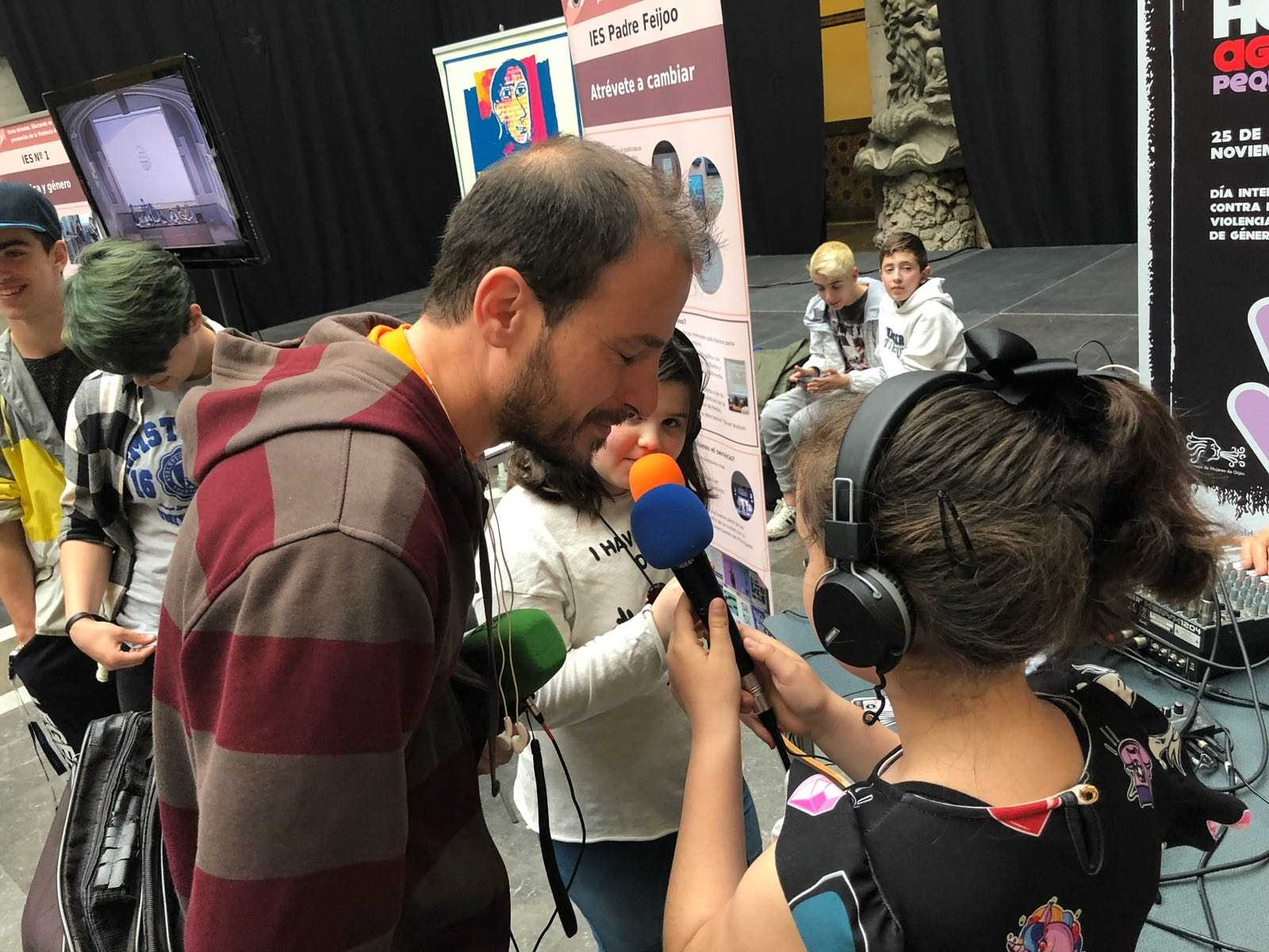 Gijón en la Onda 15/06/2018 con Ana Fierro Gijón en la Onda 15/06/2018 con Ana Fierro