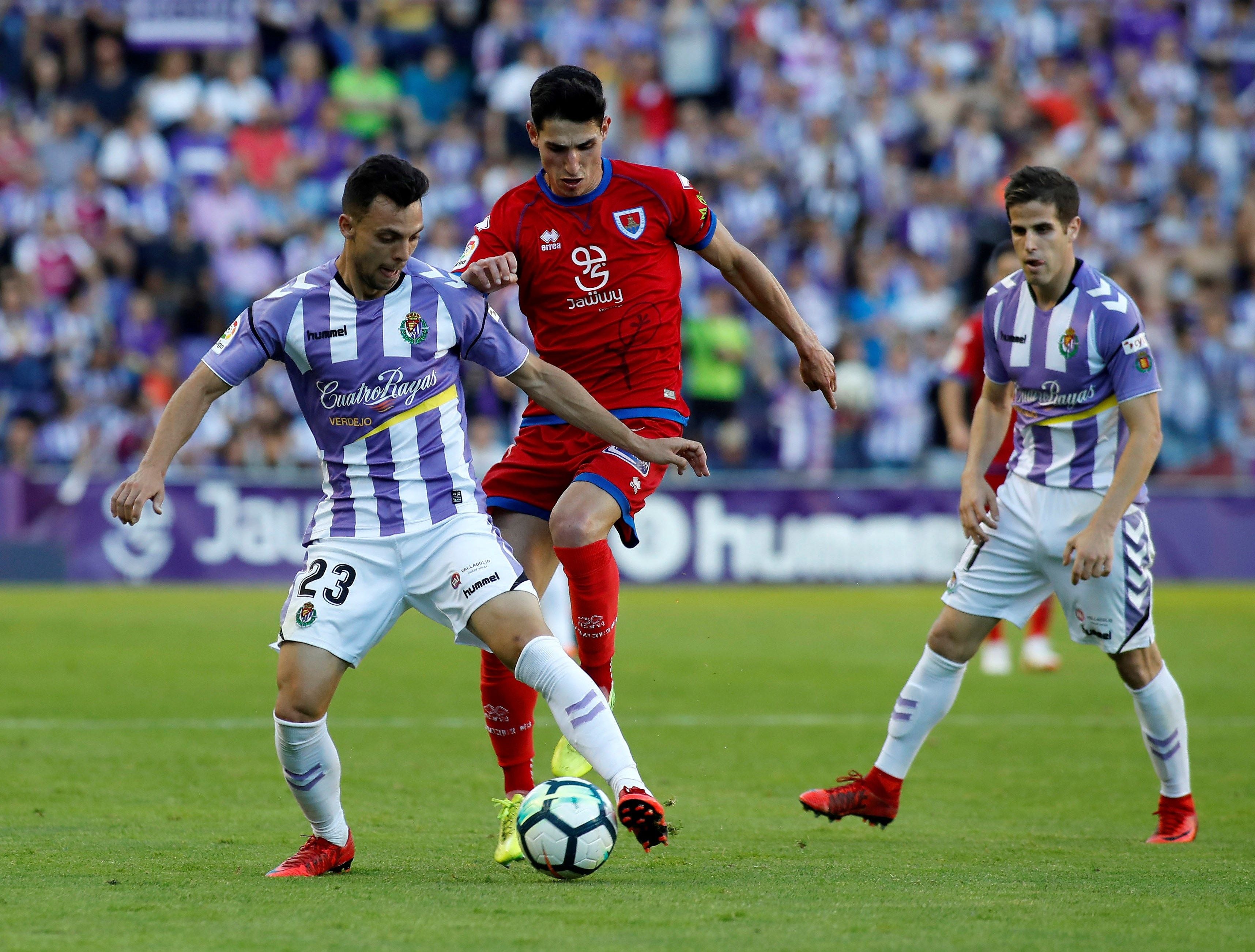 <p>El Valladolid asciende a Primera División tras empatar con el Numancia </p> <p>El Valladolid asciende a Primera División tras empatar con el Numancia </p>