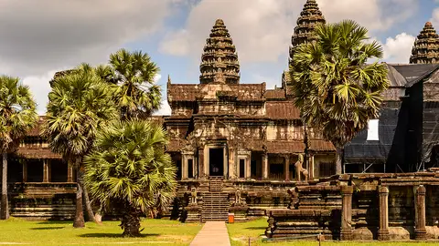 Angkor Wat hoy. Camboya Reconstruimos e imaginamos cómo sería la vida dentro de 7 antiguas ruinas