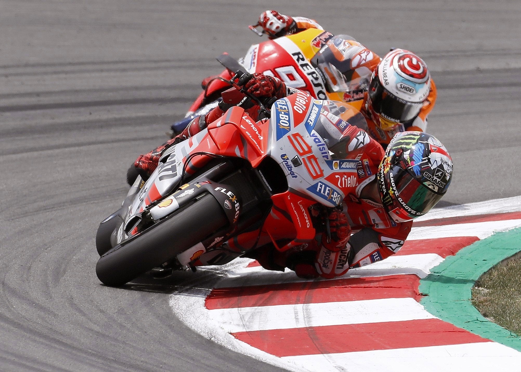 Jorge Lorenzo gana el GP de Cataluña por delante de Márquez y Rossi Jorge Lorenzo gana el GP de Cataluña por delante de Márquez y Rossi