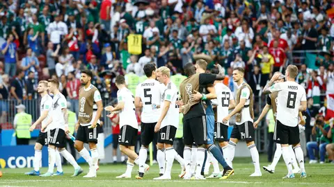 Jugadores de Alemania, cabizbajos Jugadores de Alemania, cabizbajos
