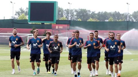 Los jugadores de la Selecci&oacute;n espa&ntilde;ola en un entrenamiento