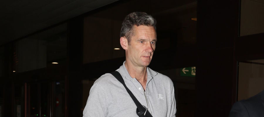 Urdangarin, a su llegada al aeropuerto de Madrid Urdangarin, a su llegada al aeropuerto de Madrid