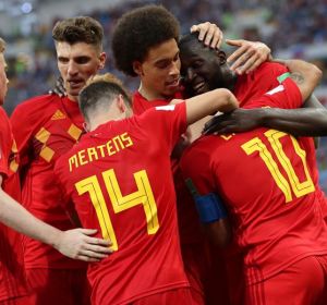 Los jugadores de Bélgica celebran un tanto de Lukaku Los jugadores de Bélgica celebran un tanto de Lukaku