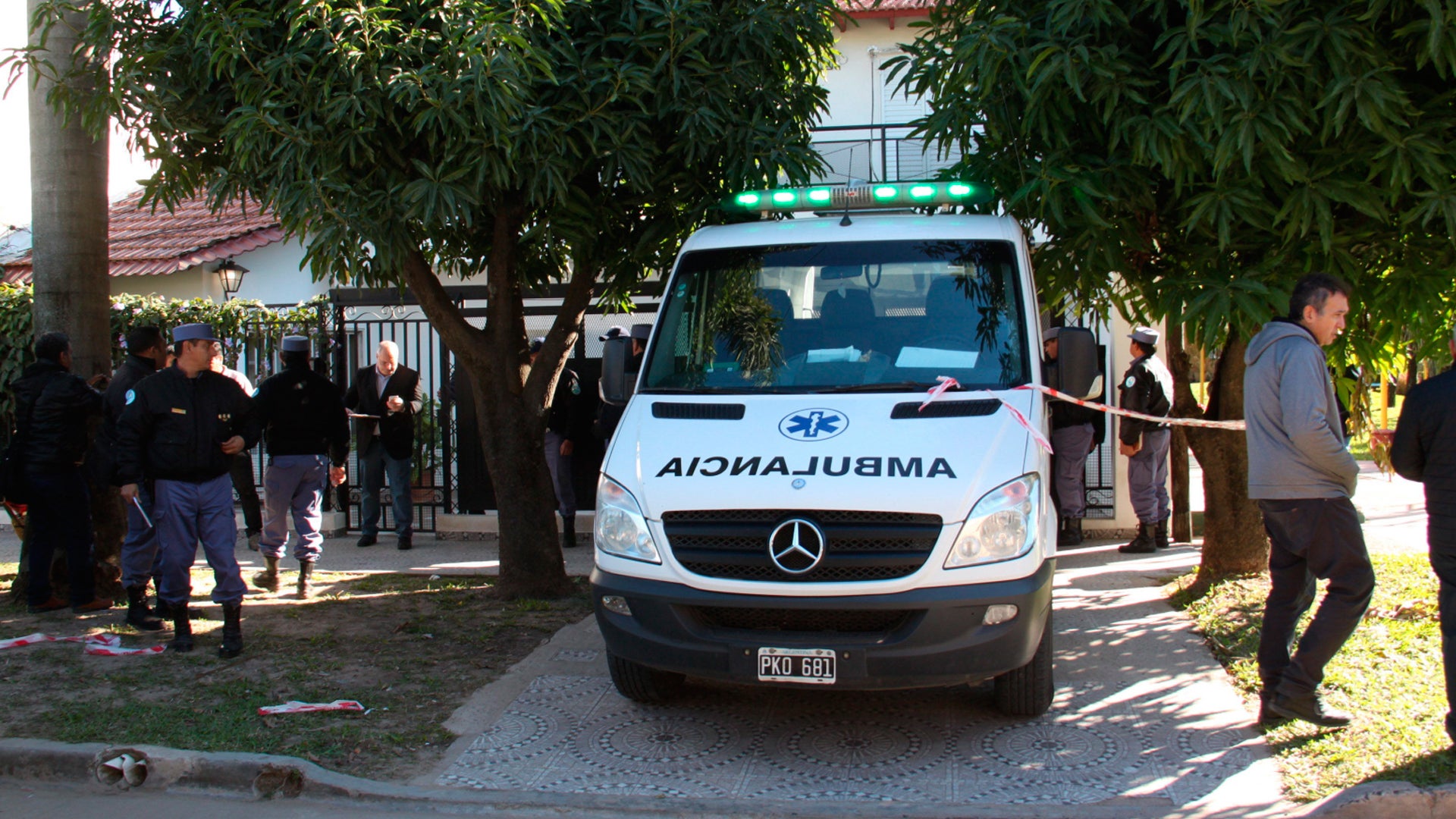 Encuentran muertos en su casa a la esposa e hijo de un senador en Argentina Encuentran muertos en su casa a la esposa e hijo de un senador en Argentina