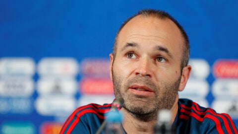 Andr&eacute;s Iniesta, en sala de prensa