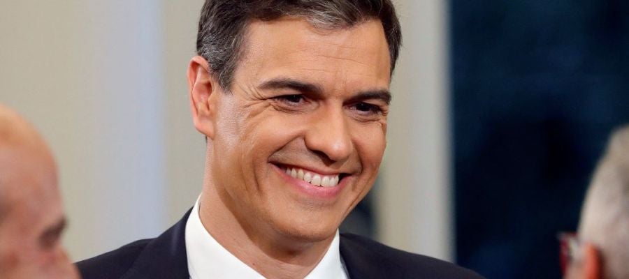 Pedro Sánchez antes de comenzar su entrevista en La Moncloa Pedro Sánchez antes de comenzar su entrevista en La Moncloa