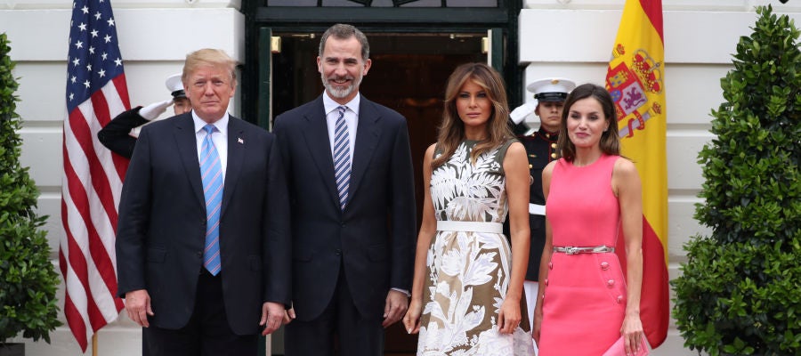 Donald Trump y su esposa, Melania, reciben a los Reyes de España en la Casa Blanca Donald Trump y su esposa, Melania, reciben a los Reyes de España en la Casa Blanca