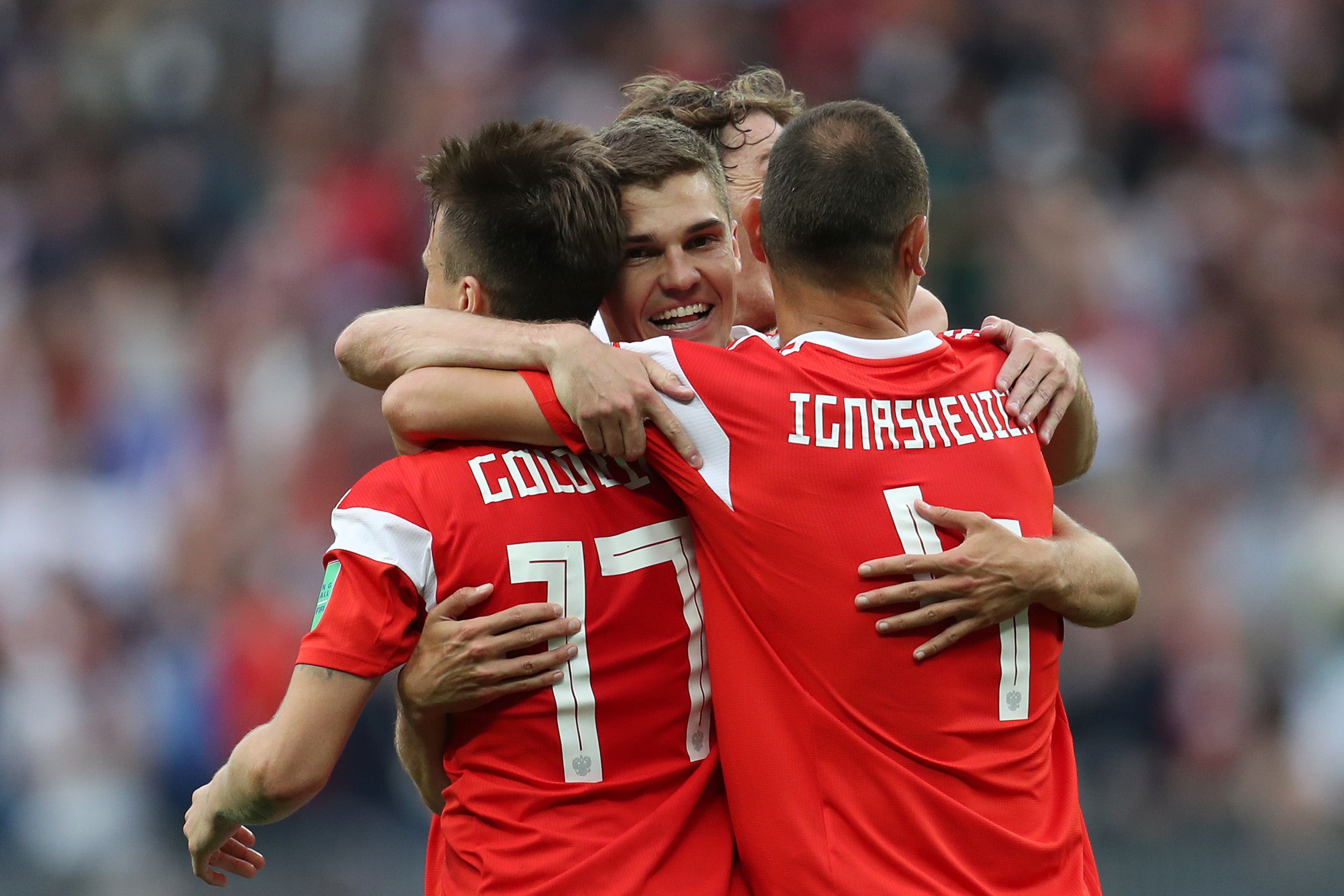 <p>Una mujer adelantó su parto por la emoción y dio a luz con el quinto gol de Rusia a Arabia Saudí</p> <p>Una mujer adelantó su parto por la emoción y dio a luz con el quinto gol de Rusia a Arabia Saudí</p>