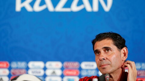 Hierro comparece ante los medios de comunicaci&oacute;n