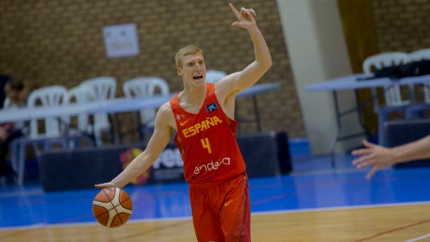 Alberto Diaz, jugador de Unicaja, con la selecci&oacute;n espa&ntilde;ola de baloncesto