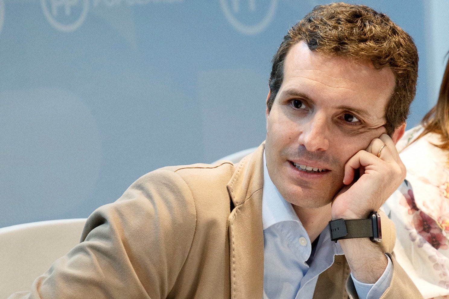 Rubén Amón indulta a Pablo Casado: "Católico, monárquico, conservador, es el yerno perfecto, el cachorro de la ortodoxia liberal" Rubén Amón indulta a Pablo Casado: "Católico, monárquico, conservador, es el yerno perfecto, el cachorro de la ortodoxia liberal"