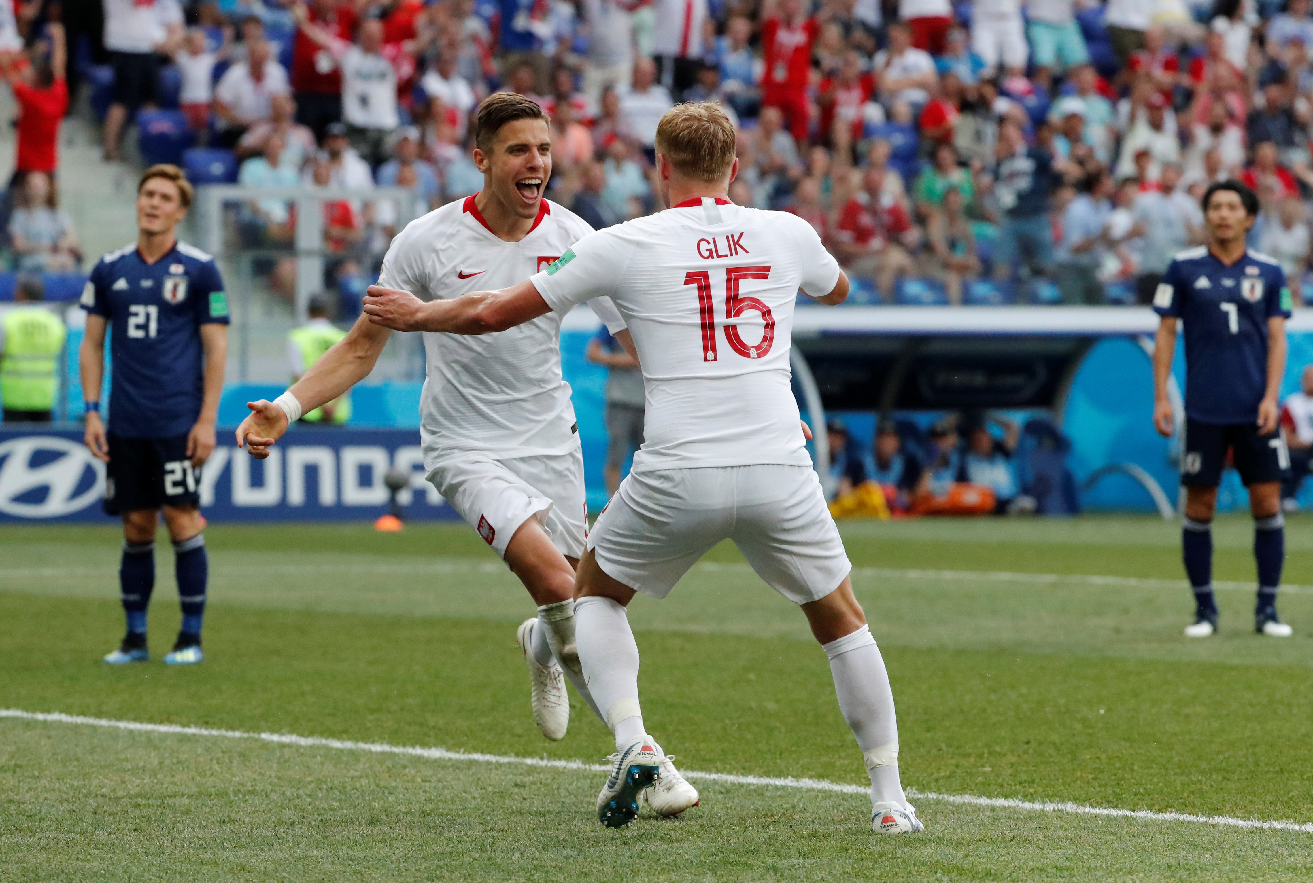 Polonia derrota por 0-1 a Japón, que entra en octavos por el Juego Limpio Polonia derrota por 0-1 a Japón, que entra en octavos por el Juego Limpio