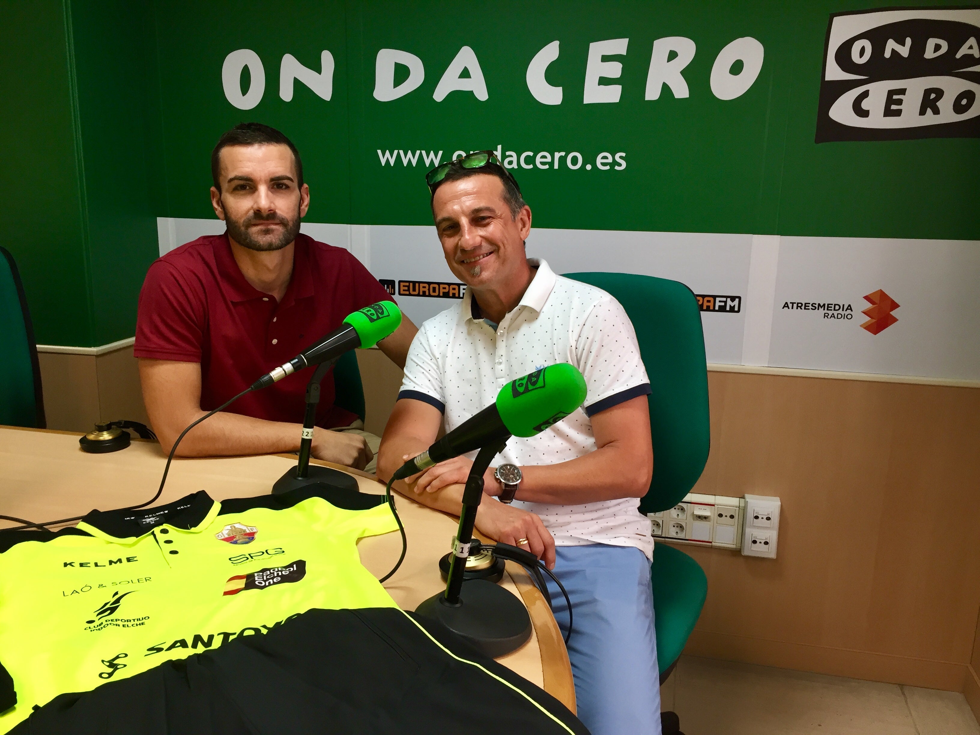 Cinco parejas ilicitanas aspiran al Nacional de pádbol en Mallorca Cinco parejas ilicitanas aspiran al Nacional de pádbol en Mallorca