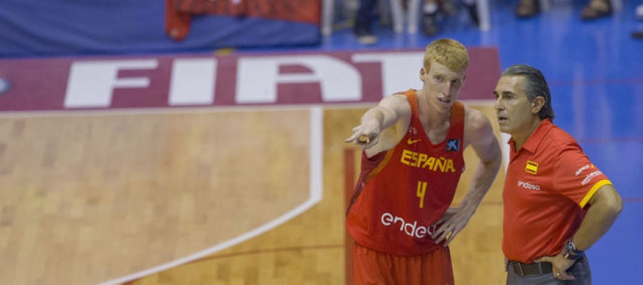 Alberto Díaz con el seleccionador nacional de baloncesto, Sergio Scariolo Alberto Díaz con el seleccionador nacional de baloncesto, Sergio Scariolo