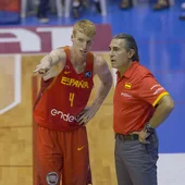 Alberto Díaz con el seleccionador nacional de baloncesto, Sergio Scariolo Alberto Díaz con el seleccionador nacional de baloncesto, Sergio Scariolo