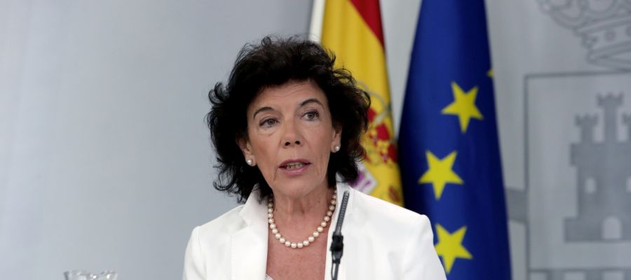 La portavoz del Gobierno, Isabel Celaá, durante una rueda de prensa posterior al Consejo de Ministros. La portavoz del Gobierno, Isabel Celaá, durante una rueda de prensa posterior al Consejo de Ministros.