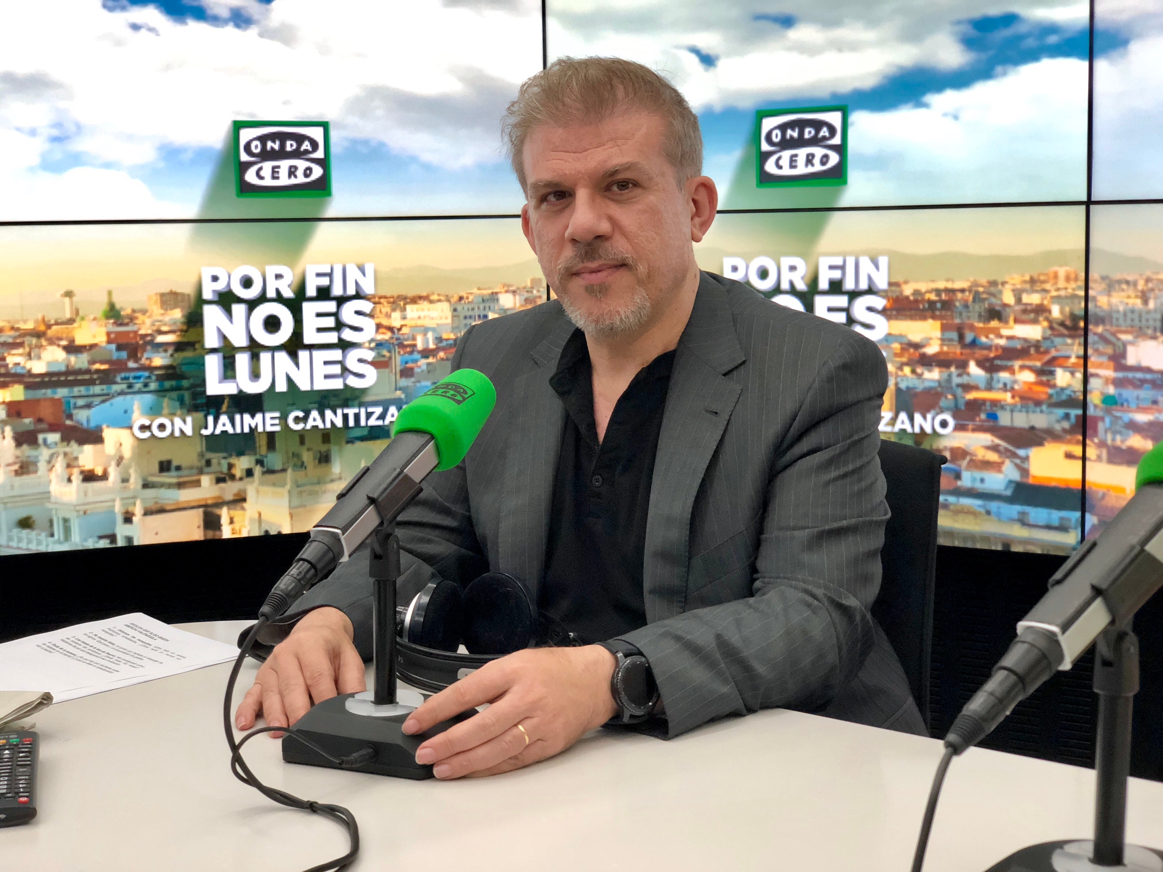 Salvador Larroca: "Los cómics son un sector minoritario aquí (España)" Salvador Larroca: "Los cómics son un sector minoritario aquí (España)"
