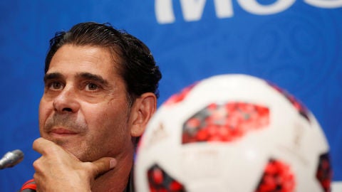 Fernando Hierro, en rueda de prensa