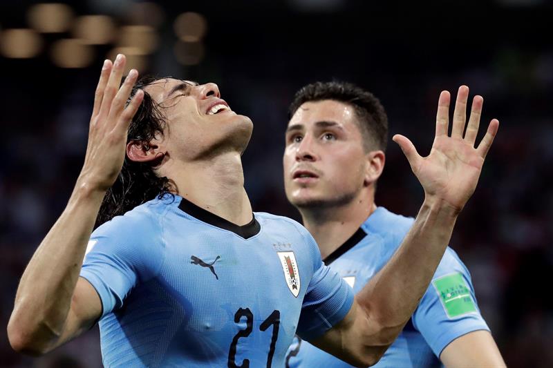 Un doblete de Cavani clasifica a Uruguay y elimina a Portugal Un doblete de Cavani clasifica a Uruguay y elimina a Portugal