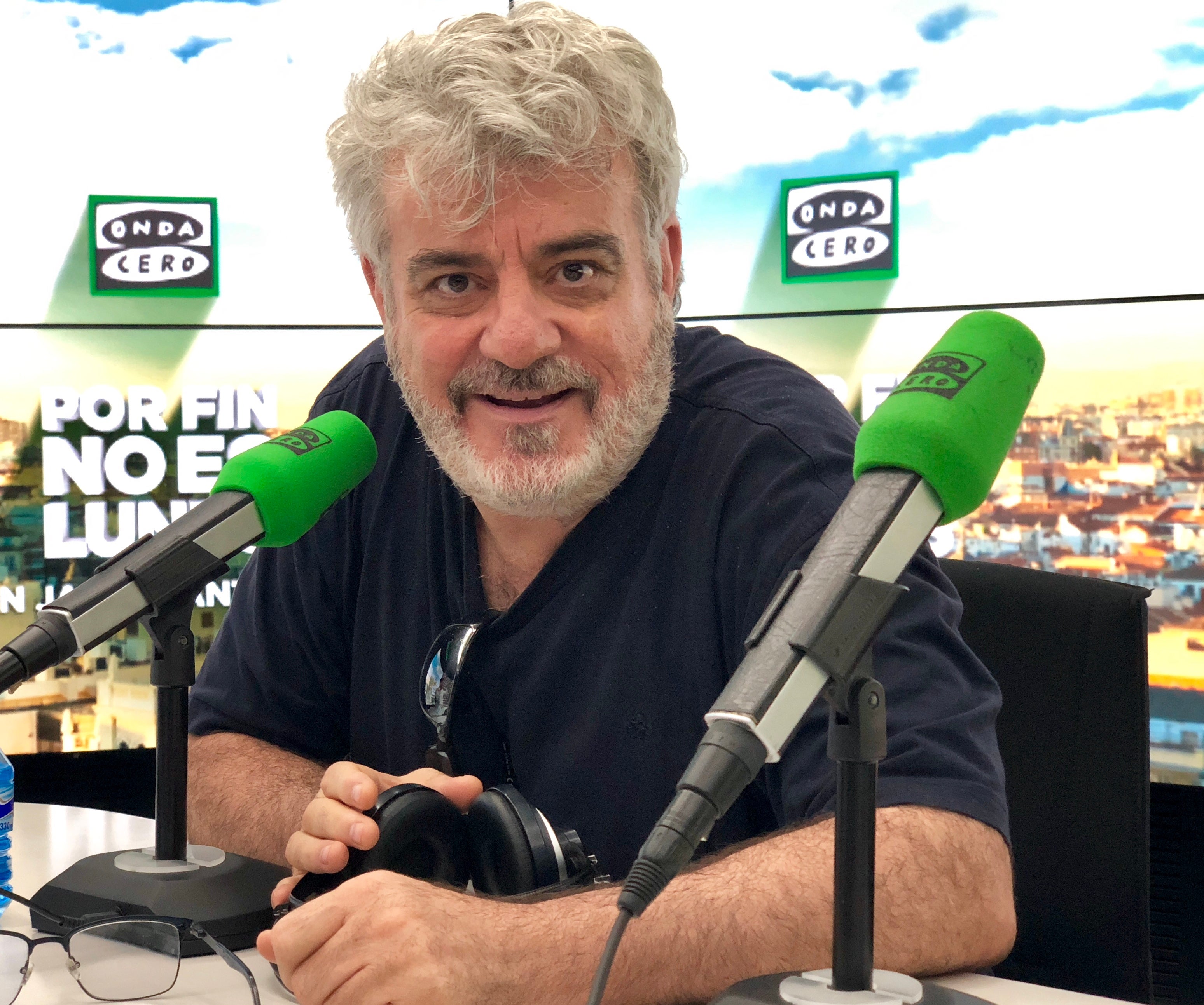 Millán Salcedo: "El sentido del humor es el único oxígeno respirable" Millán Salcedo: "El sentido del humor es el único oxígeno respirable"