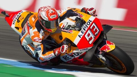 Marc M&aacute;rquez pilota la Honda en Assen