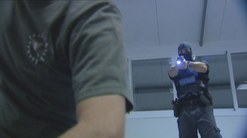 La nueva propuesta polémica de VOX: pistolas táser para la Policía Local La nueva propuesta polémica de VOX: pistolas táser para la Policía Local